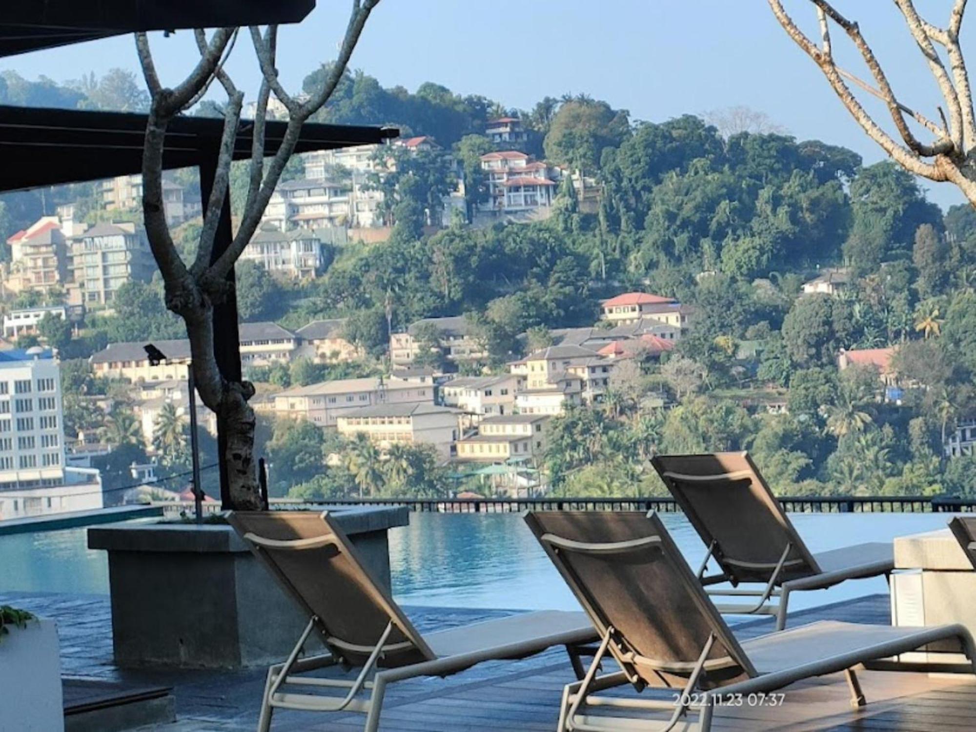Thilanka Hotel Kandy Luaran gambar